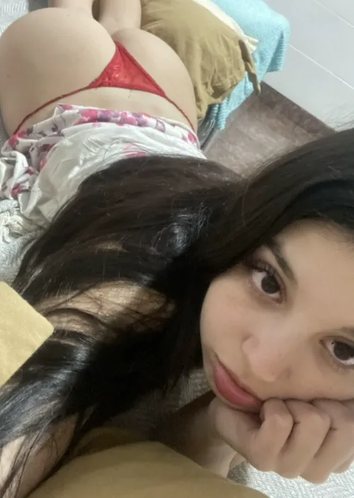 Thumbnail Still No Boyfriend - Discussion by Flat_Recover5727 on WifeWantstoPlay