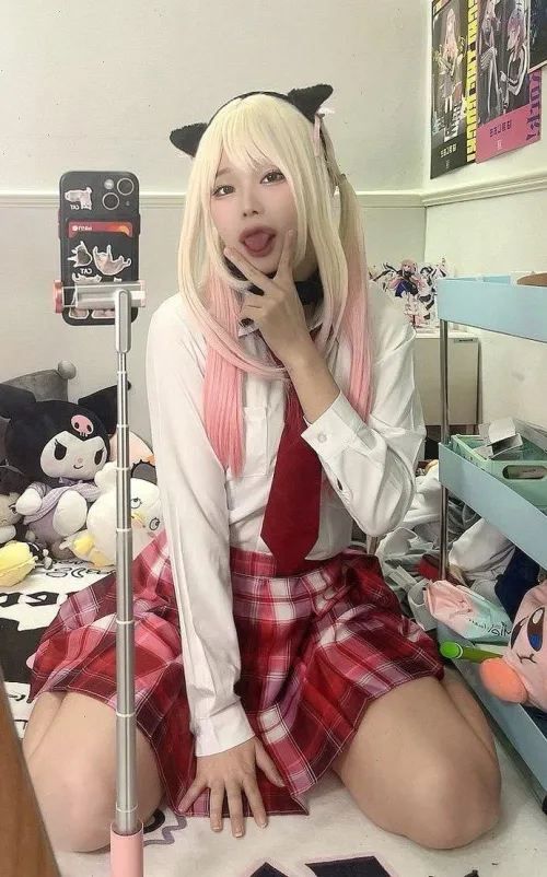 Thumbnail Expressive Cosplay: marin kitawaga's Dress-Up Fun by Hana