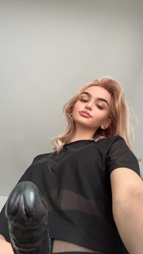 Thumbnail Unveiling ArogantBitch's Thoughts on Pegging | fetish