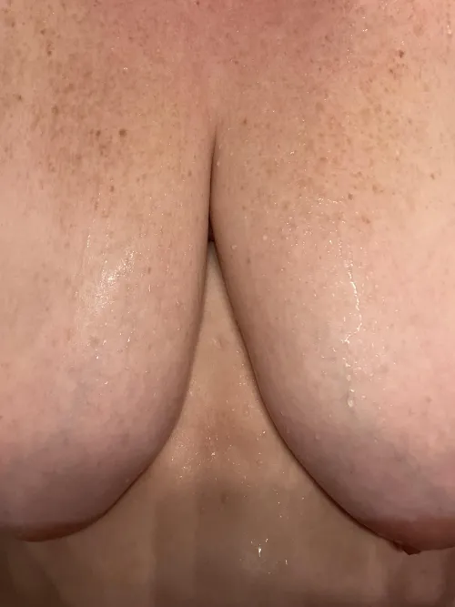 Thumbnail momma2twolisa's Dilemma: 'Why Are FWB So Hard to Find?' - Chubby Confessions