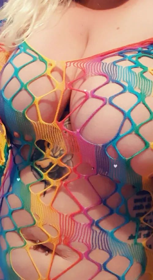 Thumbnail Curvaceous Allure: Explore Busty BBW in Fishnets | Cindytyne_NZ | AmazingCurves