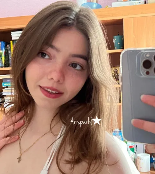 Thumbnail vibranthorse Teases with Nudes for Over 18s - Respond 'Yes'!