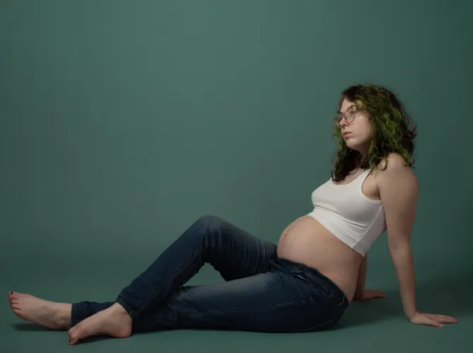 Thumbnail Announcing Pregnancy - How Many Weeks? galebkitty Pregnant