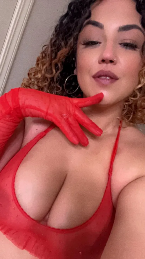 Thumbnail Happy Valentines Day from LatinaMilfs Everywhere!