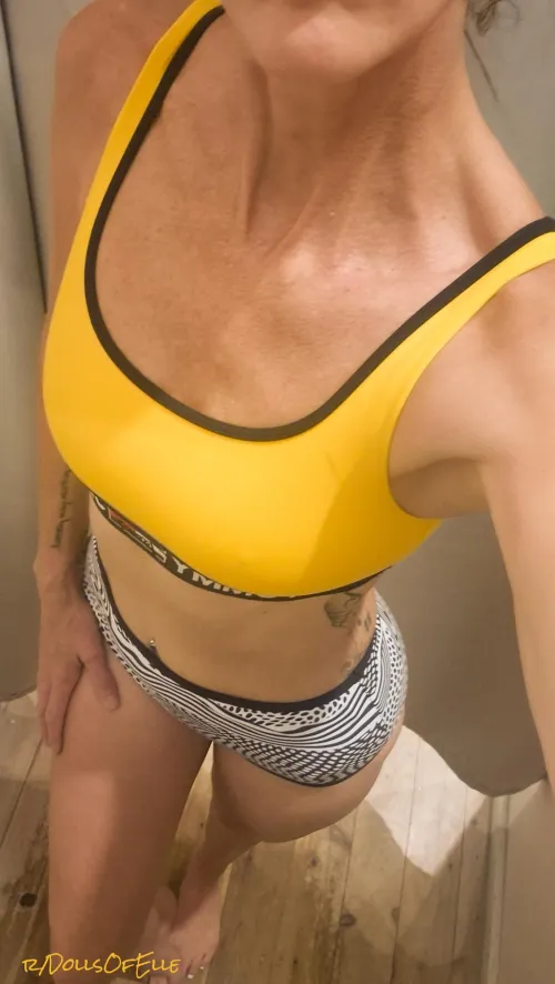 Thumbnail Get Beach Ready with Mistress_Kaos | BikiniBodies