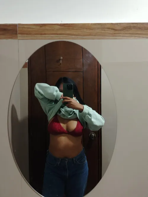 Thumbnail submissivehotmomma's Valentine's Special: Red Temptations Revealed in phgonewild
