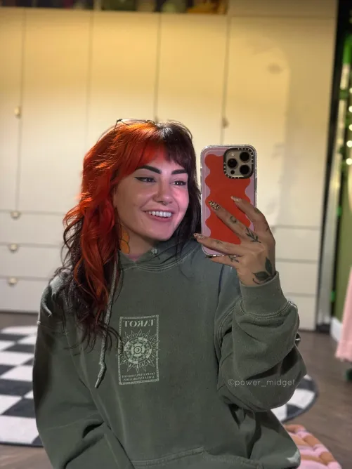 Thumbnail Radiating Joy: Portrait of a Happy Girl | power_midget