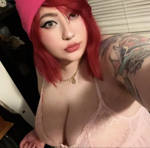 Thumbnail Discover the Beauty of Pink Hair with Heavy_Event2200