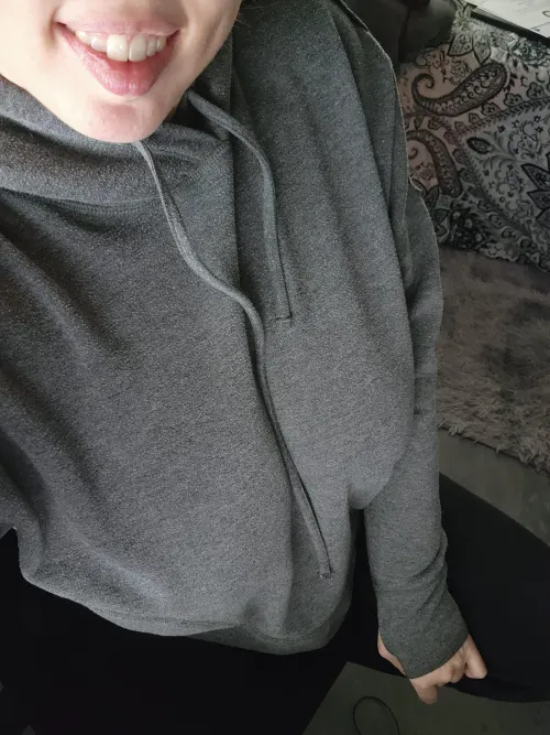 Thumbnail Is Braless Acceptable? A Discussion with Autumn_0874