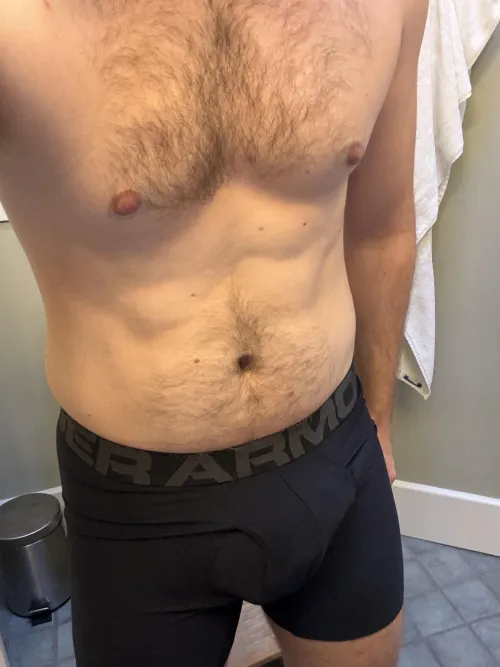 Thumbnail 32 and Straight, Working Remotely | Bulges