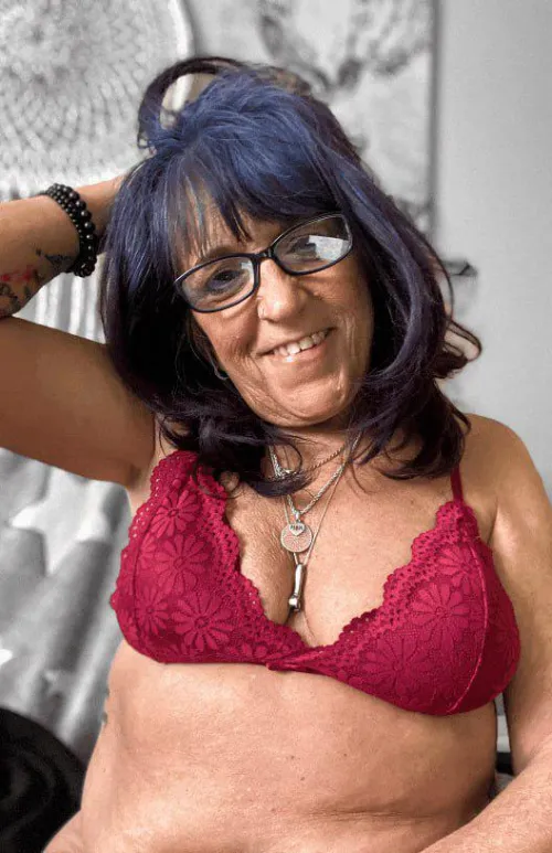 Thumbnail Tanned Gilf Veteran Reveals Secrets | For Facedown Ass Up Enthusiasts