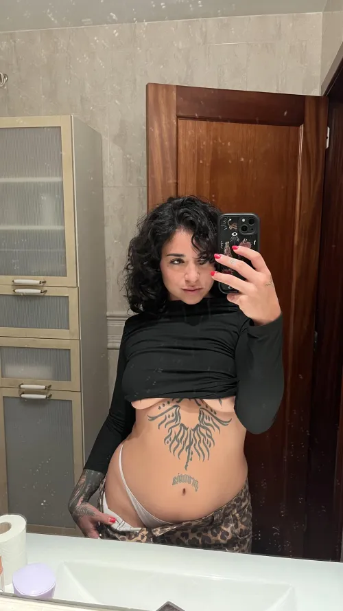 Thumbnail Looking Sexy for You - Babyxcakess’ Allure