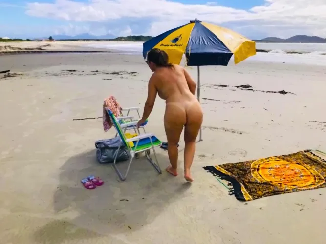Thumbnail GILF Throwback: Naked Flashback in Brazil by gatinhahotwife