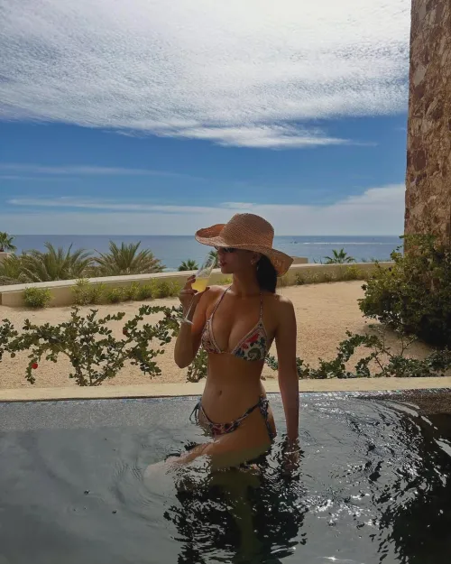 Thumbnail Decoding Bikini Brands with Ladyenigma1993