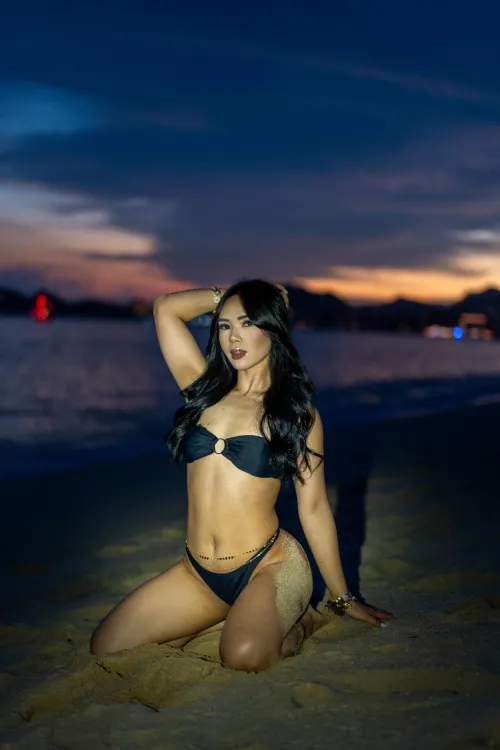 Thumbnail Christine_fem: Confidence in Sexy Lightings - A Sensual Journey