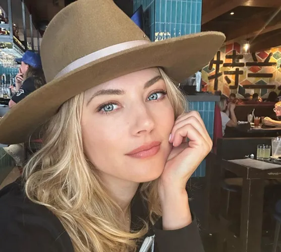 Thumbnail Radiant Beauty: Katheryn Winnick's Allure by rom003