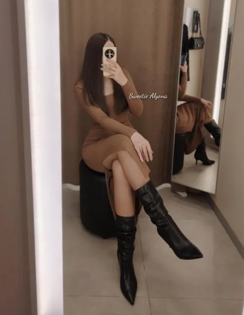 Thumbnail Shopping Day Adventures: A Fashionable Delight - by SweetieAlyona | SexyGirlsInBoots