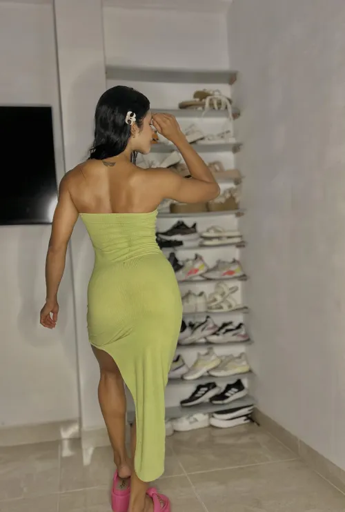 Thumbnail Fierce-Angel's Journey to the V Taper Shape in Tight Dresses