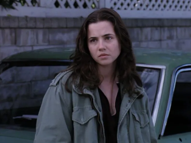 Thumbnail Linda Cardellini in Freaks and Geeks Series by Fun-Tension8941