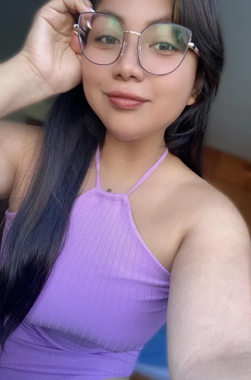 Thumbnail SexyAzucena Shines in the Color Purple | classygirls