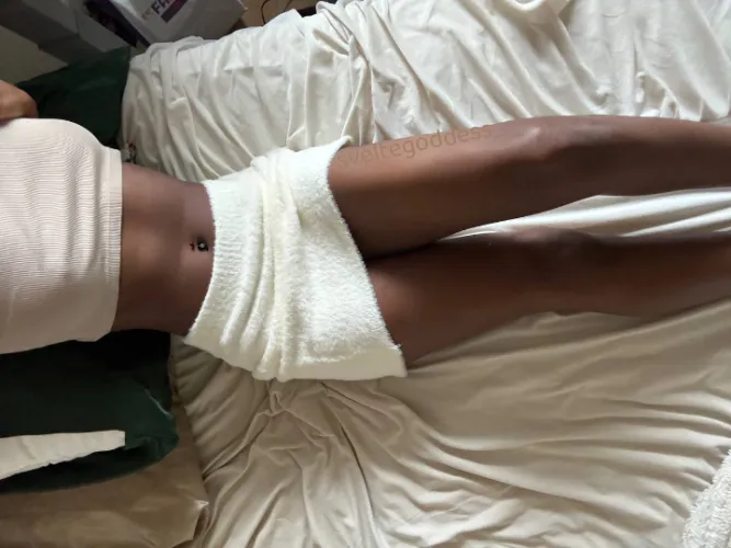 Thumbnail sveltegoddess_ Promises Endless BJs and Legs for Days