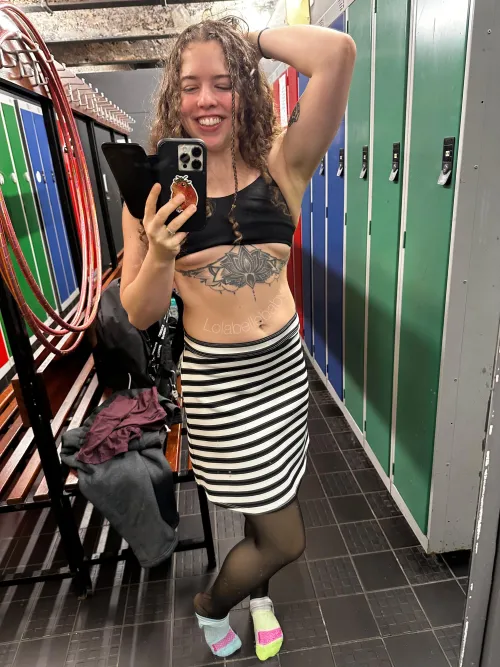 Thumbnail Time to Get Changed by lolabellebaby | Underboob Category