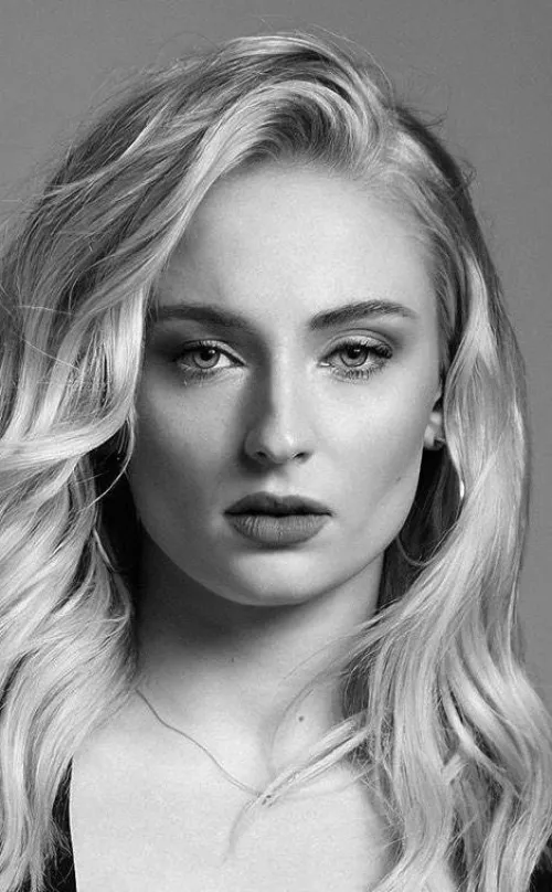Thumbnail Sophie Turner: A Star in the World of PrettyGirls by Environmental_Log418