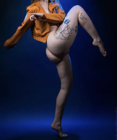 Thumbnail Omphidian Offers Delightful Leg Image