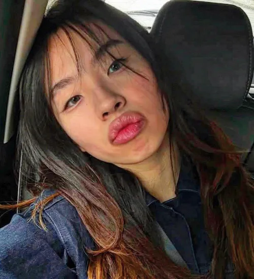 Thumbnail Unveiling the Beauty of LipLoverXO