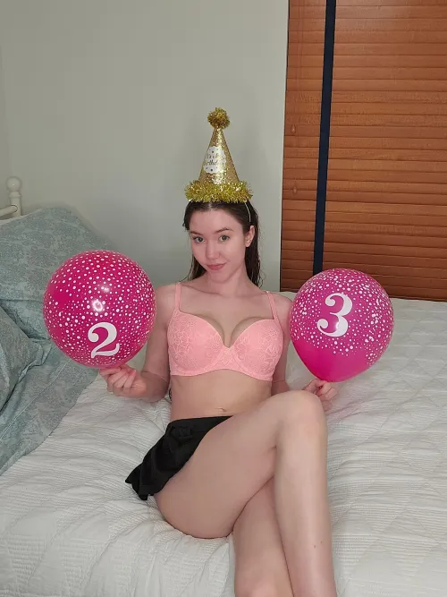 Thumbnail jade_love_12345 Celebrates Birthday in Short Skirt - iamatease