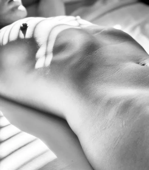Thumbnail Sun Kissed by SpicyTulips69 | Classysexy Article