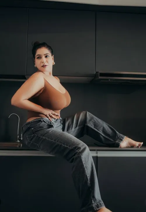 Thumbnail Divine Delight: Exploring those hangers with butcherbilly98 | 2busty2hide