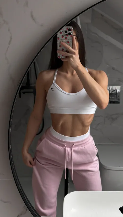 Thumbnail Fit Enough: Embracing Health and Style in Croptopgirls Fashion with fitxloverx