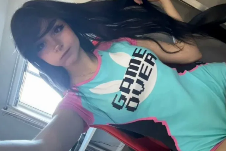 Thumbnail My 18yo Tiny Body | Petite Beauty by Dainty_Delights in Funsized Category