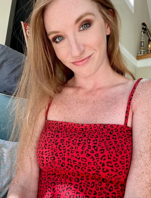 Thumbnail Nervous_Wrongdoer_82 in Red - Absolute Elegance | classygirls