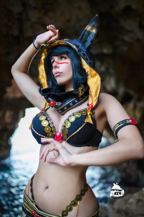 Thumbnail Kate Key Cosplay's Captivating Umbreon from Pokemon Outfit