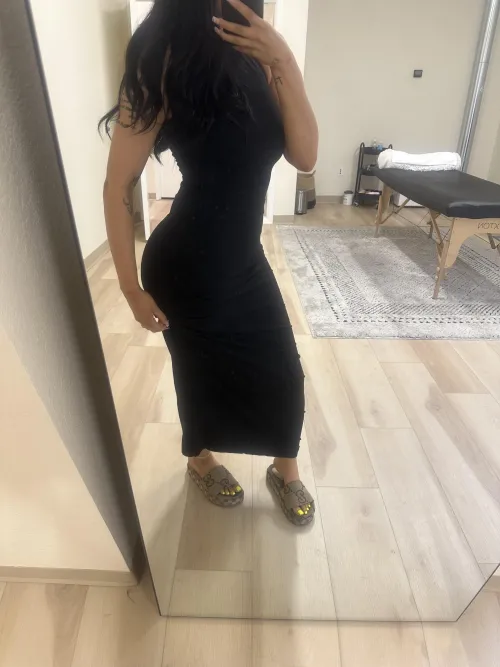 Thumbnail Dull-Flow-1223's Inquiry: Am I Worthy Enough in Tight Dresses?