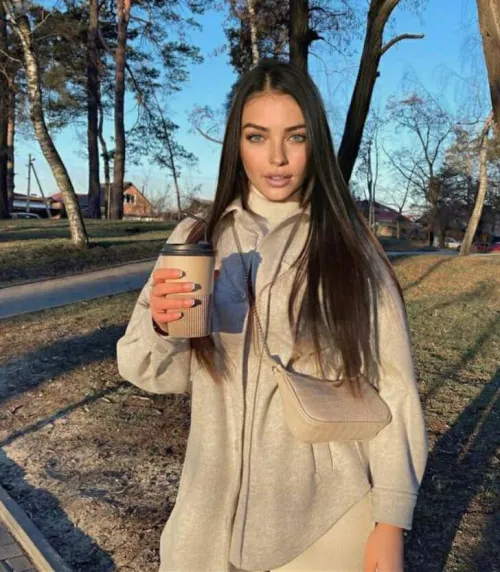 Thumbnail Ekaterina Romanova Margoli: A Stunning Addition to PrettyGirls | rom003