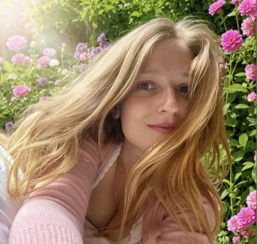 Thumbnail Freedom_fruit Explores the World of Redheads in the Sensational SexyFrex Category