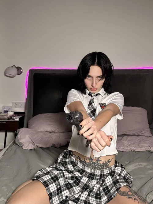 Thumbnail Aiming for the Honor Roll: An Adventure by nikaballou in girlswithguns Category