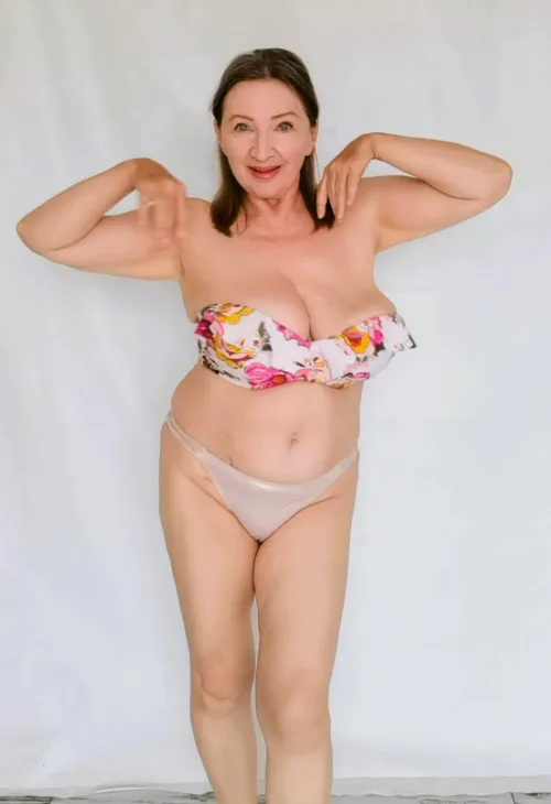 Thumbnail MariaOld's Ode to Bikini Beauty with Flowers Print