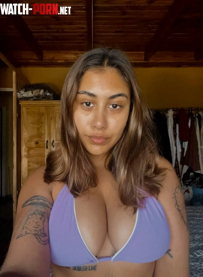i hope you dont mind me sharing my cleavage here by flora_OFxo