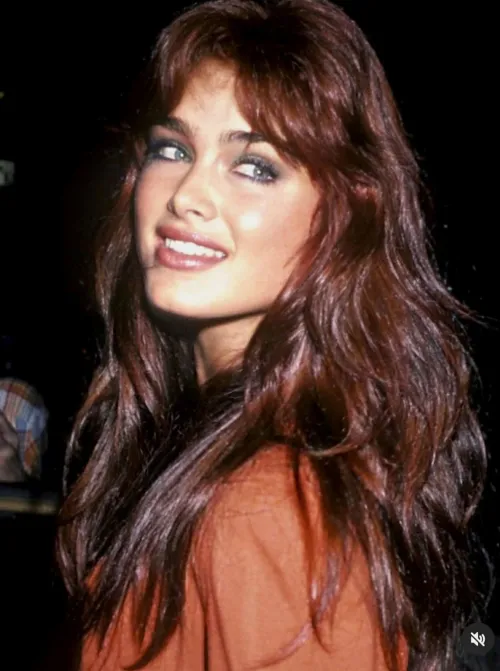 Thumbnail Brooke Shields: A Timeless Beauty in PrettyGirls by rom003