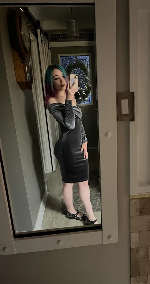 Thumbnail Christmas Party Throwback by Mooncake0-0 | Classygirls