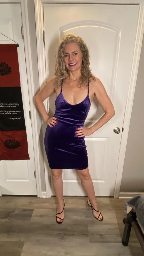 Thumbnail Sexy at 50: AgedBeauty Shines at Mardi Gras with TheNikkiNaughty