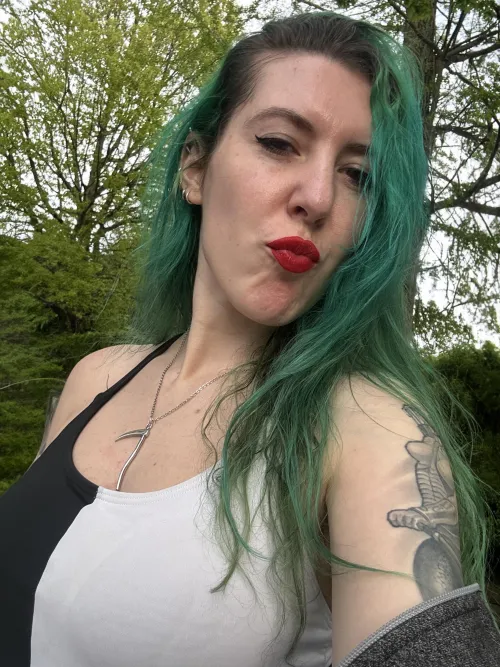 Thumbnail Sending Weekend Kisses through a Pout