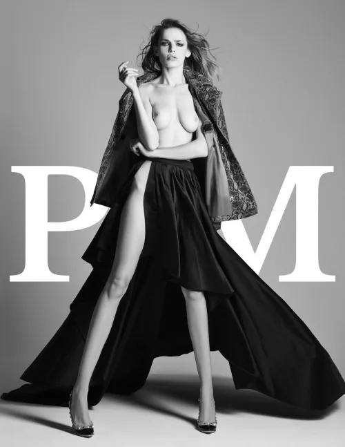 Thumbnail Ada Wrzesinska - NSFW Fashion Spotlight
