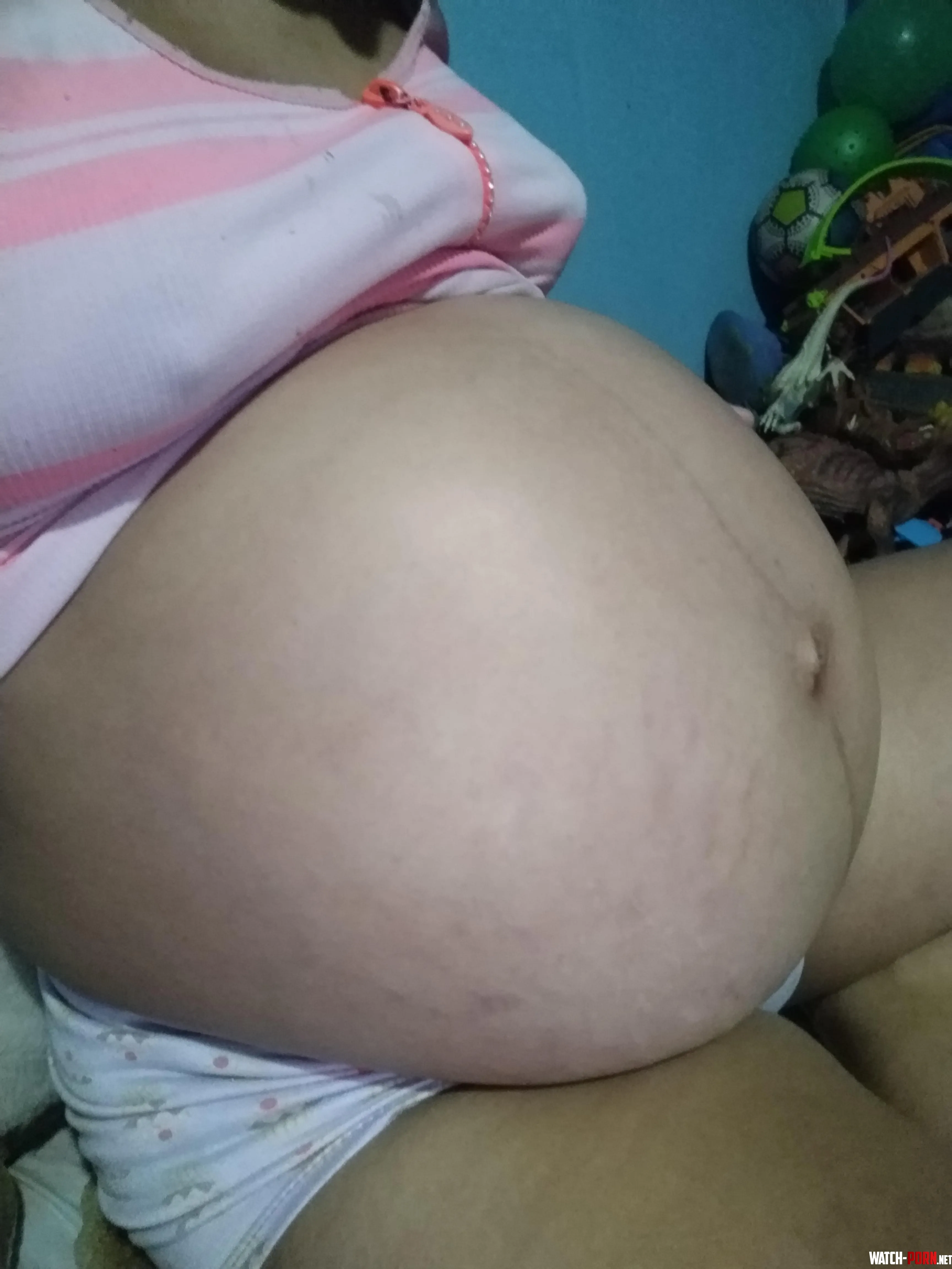 What rating do you give my 8 month pregnant belly by akmv1312