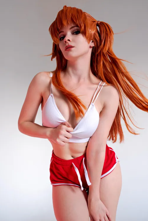 Thumbnail Evenink Portrays Asuka with Flawless Cosplay Precision
