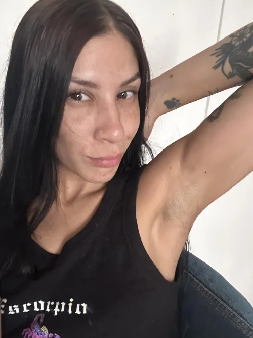 Thumbnail Engaging Gaze - Arianaxx_'s Appeal